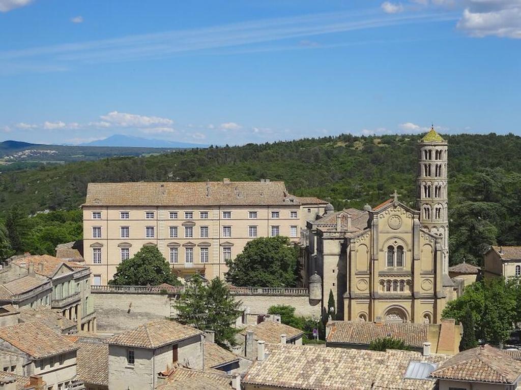 Le Trente Trois Apartment Uzès